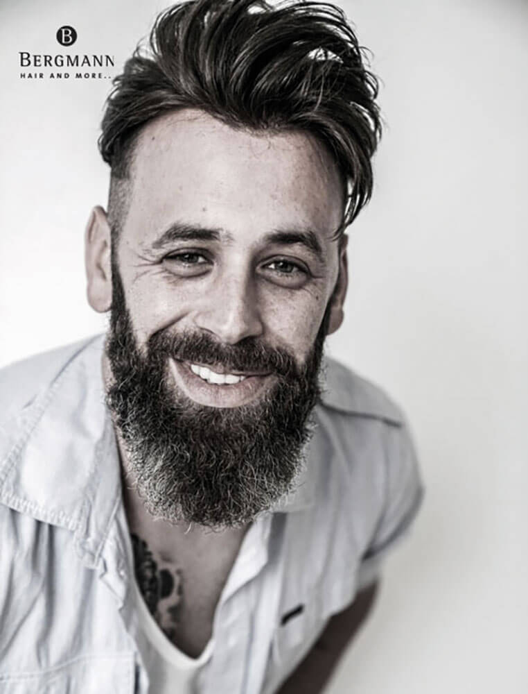 Haartransplantation - Portrait Mann mit Vollbart & Haaren - Haarstudio Mayr in Bruneck